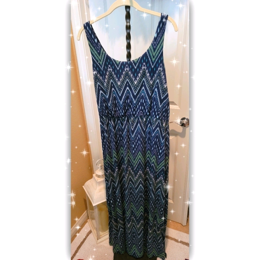 Sold *** Long Sleeveless Petit Dress